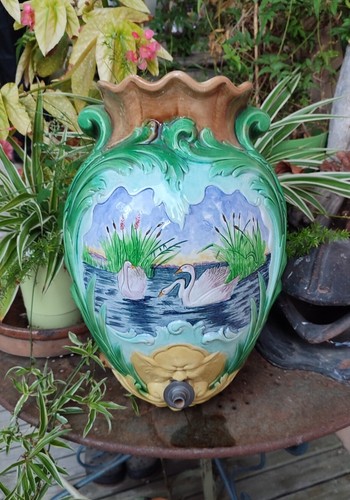 Ancienne grosse fontaine - ancienne,