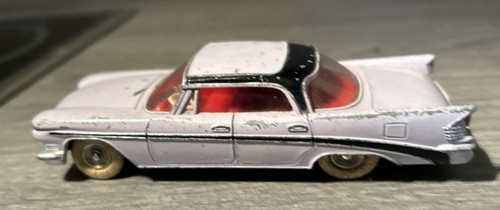 Dinky toys chrysler saratoga - chrysler,