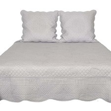 Couvre Lit boutis bastidon