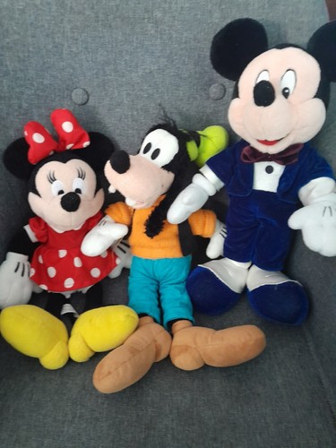 Lot peluches disney mickey - 3,