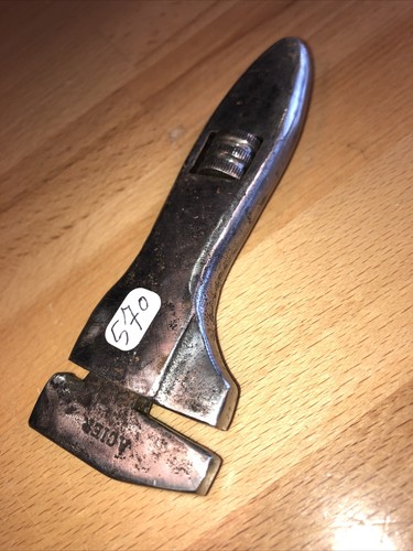 570 old tool - old, ancien