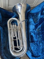Tuba Yamaha Ybb104 Bb Flat