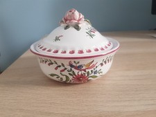 Bonbonnière en faïence