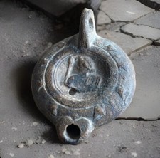 Lampe à huile, antiquité