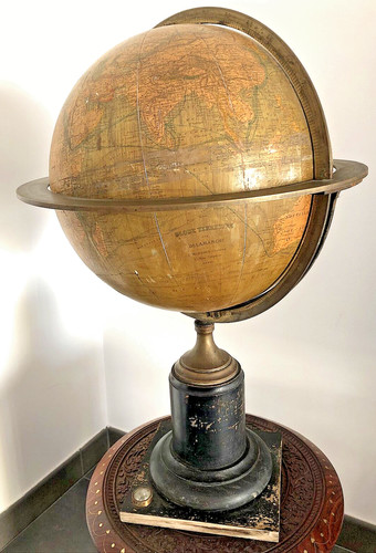 Ancien grand globe terrestre - globe,