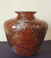 Mr. Luzoro, very nice blown glass vase, panue shape inclusions decor