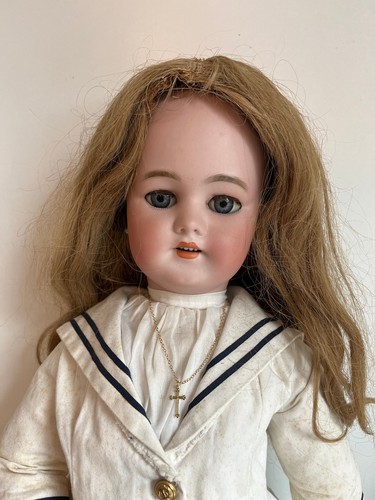 Jolie poupée ancienne tête - ancienne,