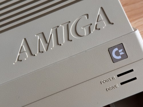 Commodore amiga 500 boîtier - commodore,