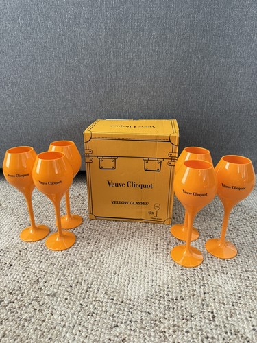 Veuve clicquot champagne flute - champagne,