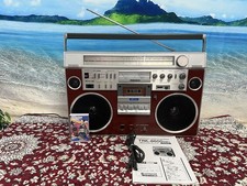 Hitachi TRK-8600 Retro Radio