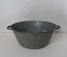 ancienne bassine galvanisée