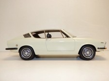 AUDI 100 COUPE S 1971 C1 WHITE METAL KK SCALE KKRE18004 1/18 RESINE RESIN WEISS