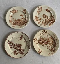 4 Tres Belles Assiettes A