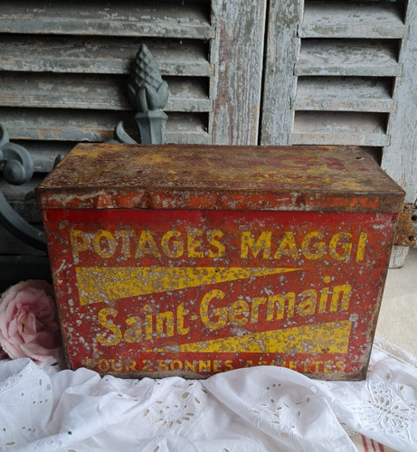 Ancienne boite fer - boite, en