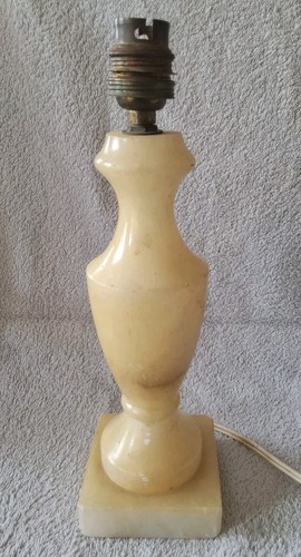 Pied lampe albâtre - pied, en
