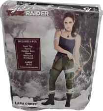Tomb Raider Lara Croft Cosplay
