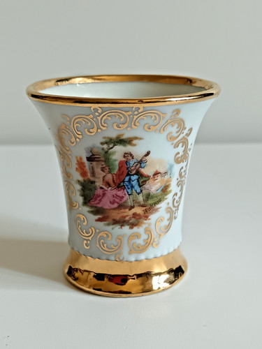 Ancienne tasse porcelaine - tasse,