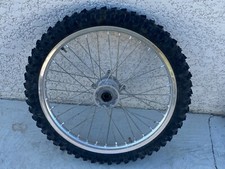 UNE JANTE ROUE AVANT SUZUKI