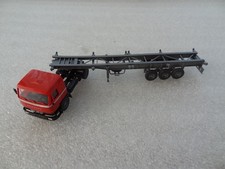 1/87  CAMION BUSSING SEMI