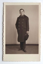 Garçon lunettes manteau