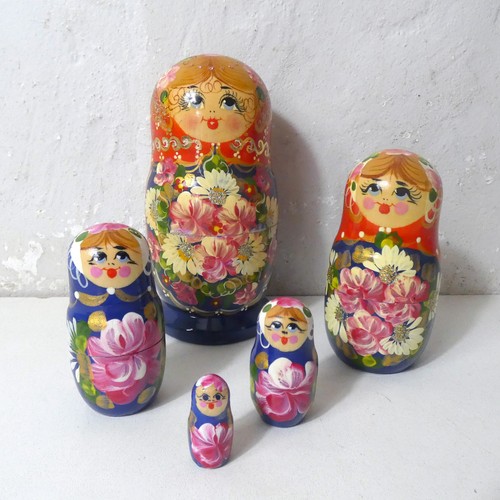 Poupées russes vintage - poupées,