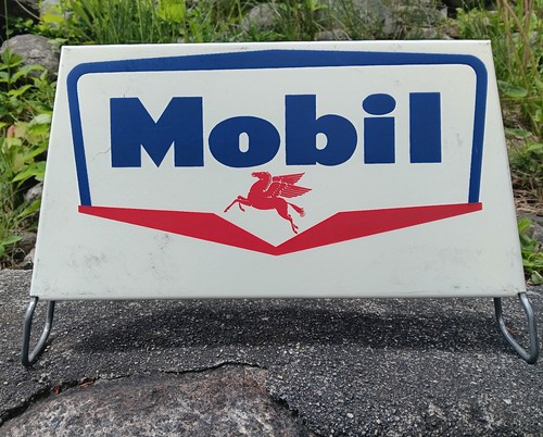 Vintage mobil tire display - vintage,