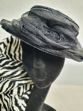 Superbe chapeau cérémonie