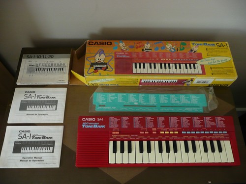 Casio keyboard red w - casio, w/