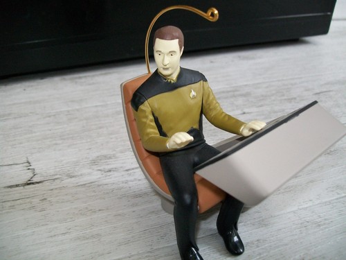Star trek data hallmark - star,