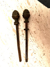 2 frontons anciens métal