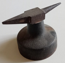 ANCIENNE PETITE ENCLUME BIJOUTIER