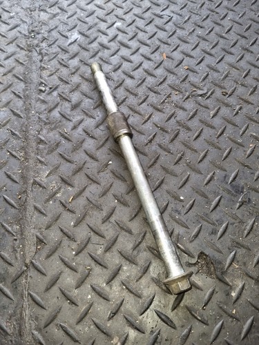 Axe roue avant - roue, entretoise
