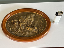 plaque en bronze chien lièvre