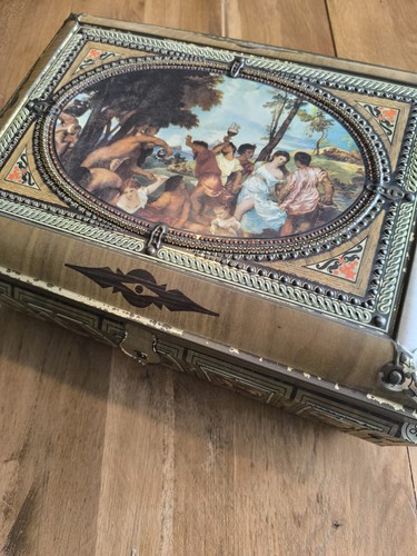 Ancienne boîte métal - boîte,