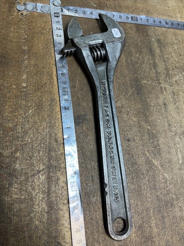 Old tool outil ancien - ancien, à