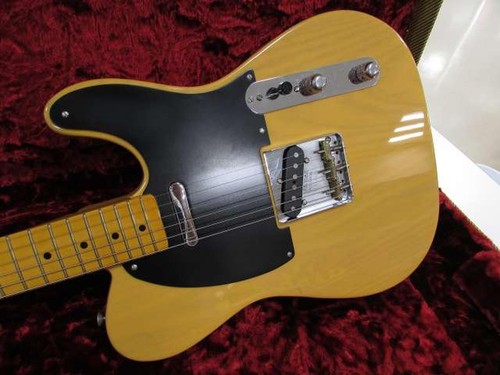 Guitare électrique - (fender),