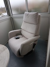 Lot 2 Fauteuils Hukla EC 21007