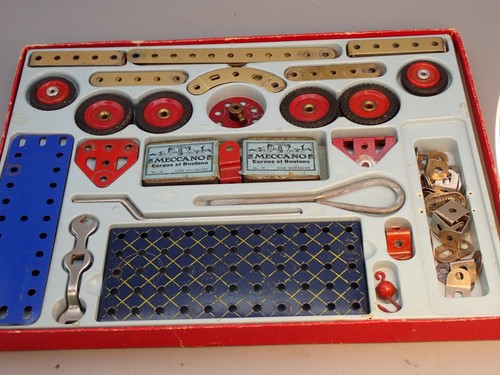 Boite meccano semble - , 1