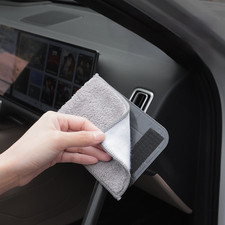 Essuie vitre voiture gris