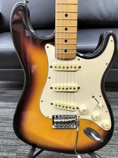 [Fender Japan] ST-36 3TS Stratocaster 3 Tone Sunburst Made in JPN 1993 E.Guitar
