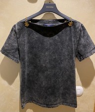 Louis Vuitton T-shirt size L with boat neckline