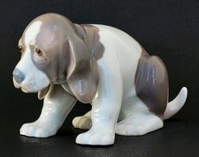 Très jolie FIGURINE CHIEN