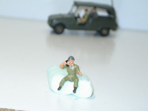 R08 dinky toys soldat - r08,
