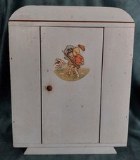 Armoire de poupée ancienne en