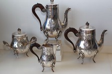Service à thé et café métal argenté PEMJA  Style rocaille Cafetière Théière Pot