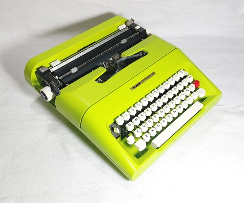 Machine écrire olivetti - machine, à
