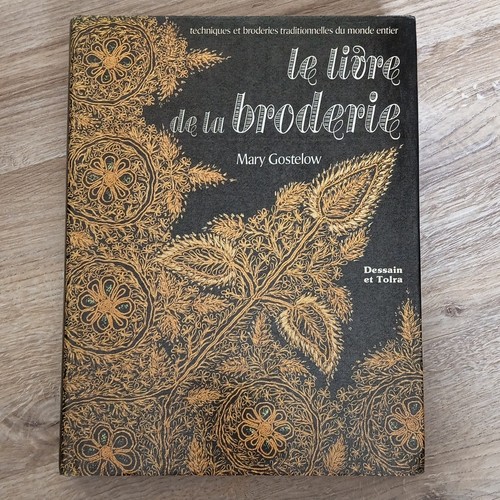 Livre la broderie - la,
