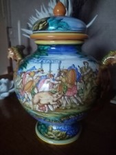 Vase avec couvercle en