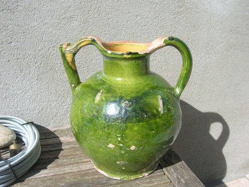 Ancienne cruche eau terre - eau, en