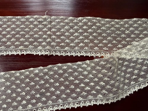 Dentelle ancienne fine - ancienne,